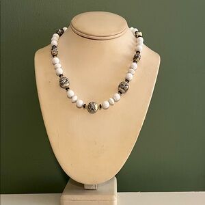 Chic Vintage White and Black Beaded Necklace. Made in Japan